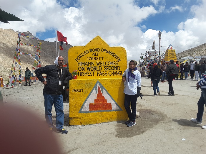 With Wife At Changla Pass, World's 2nd Higest Peak in Aug2017